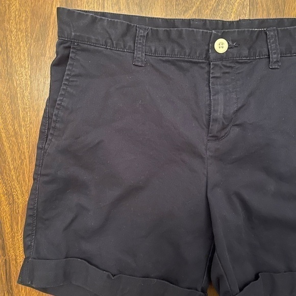 𝅺KHAKIS by Gap - girlfriend 6 inch short in black size 4 - Picture 5 of 9